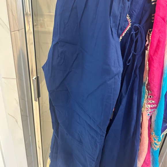 Indian dress for women - Picture 3 of 4